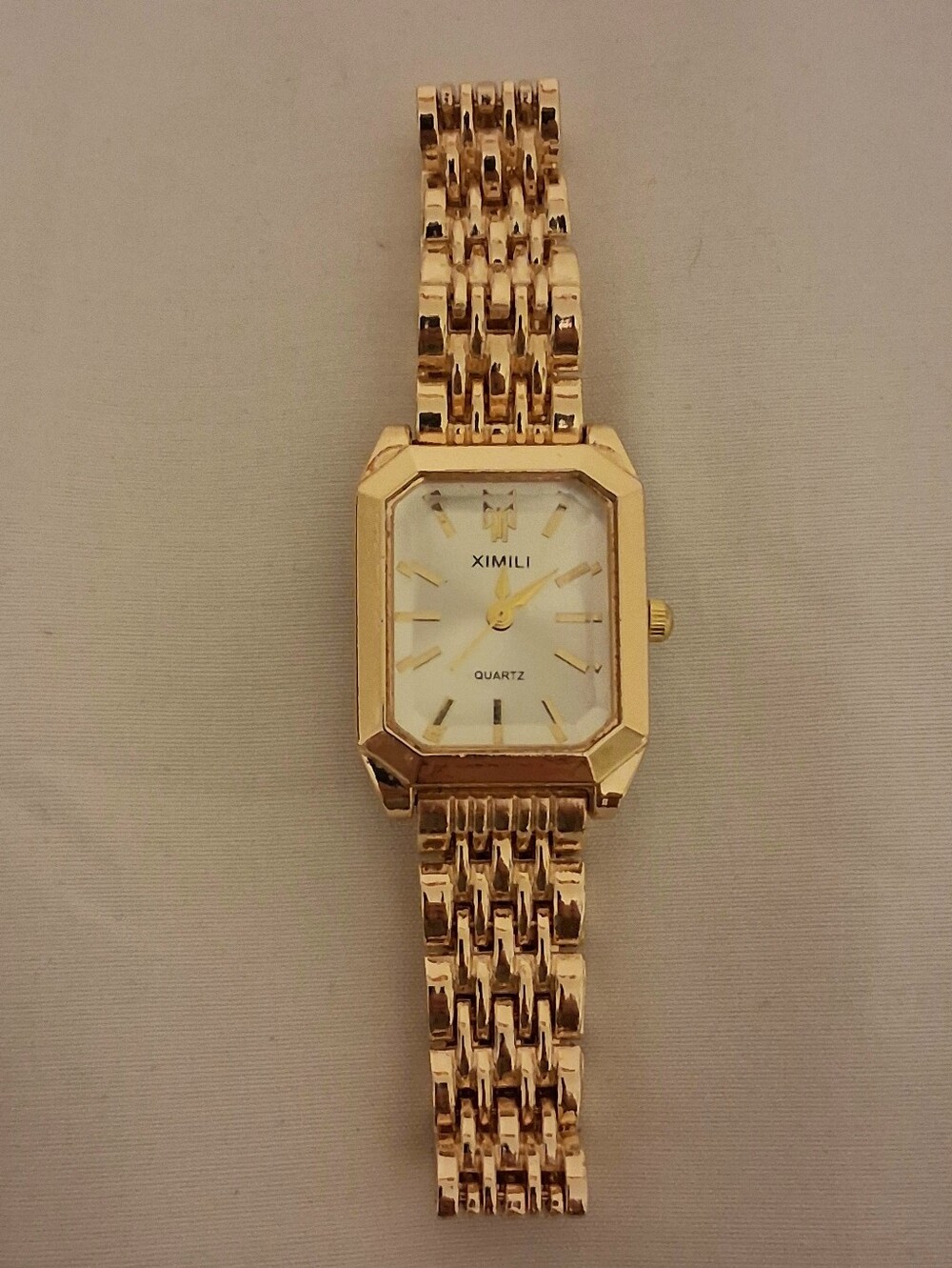 GOLD TONE RECTANGULAR BRACELET WATCH